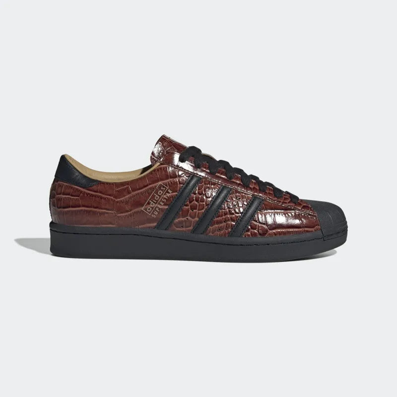 adidas UNISEX Brown SHOES - LOW (NON FOOTBALL) | SKU : JQ3258